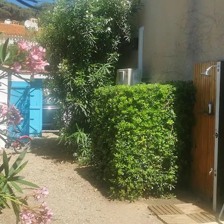 Feriehus Des Tamarins A Saint-pierre La *